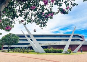 guia-de-servicos:-o-que-abre-e-fecha-em-cascavel-no-feriado-de-tiradentes