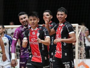 joinville-goleia-pato-em-duelo-de-lideres-e-segue-invicto-na-lnf-cresol-2026