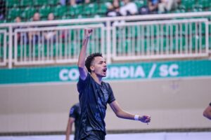 velez-camaqua-goleia-concordia-e-sobe-na-tabela-da-lnf-silver-cresol