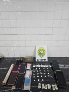 acao-policial-termina-com-tres-presos-por-trafico-no-bairro-cancelli