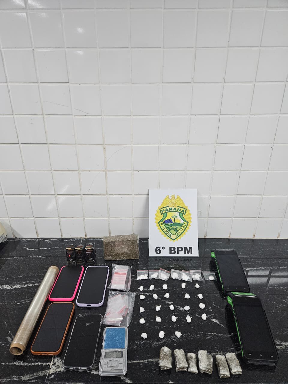 acao-policial-termina-com-tres-presos-por-trafico-no-bairro-cancelli