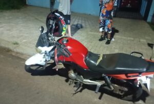 moto-e-apreendida-apos-abordagem-por-irregularidades-no-periolo,-em-cascavel