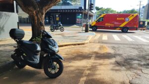 acidente-entre-motocicletas-deixa-dois-feridos-no-centro-de-cascavel