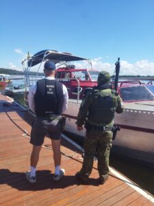 policia-ambiental-recupera-veleiro-de-r$-800-mil-e-prende-suspeito-em-querencia-do-norte