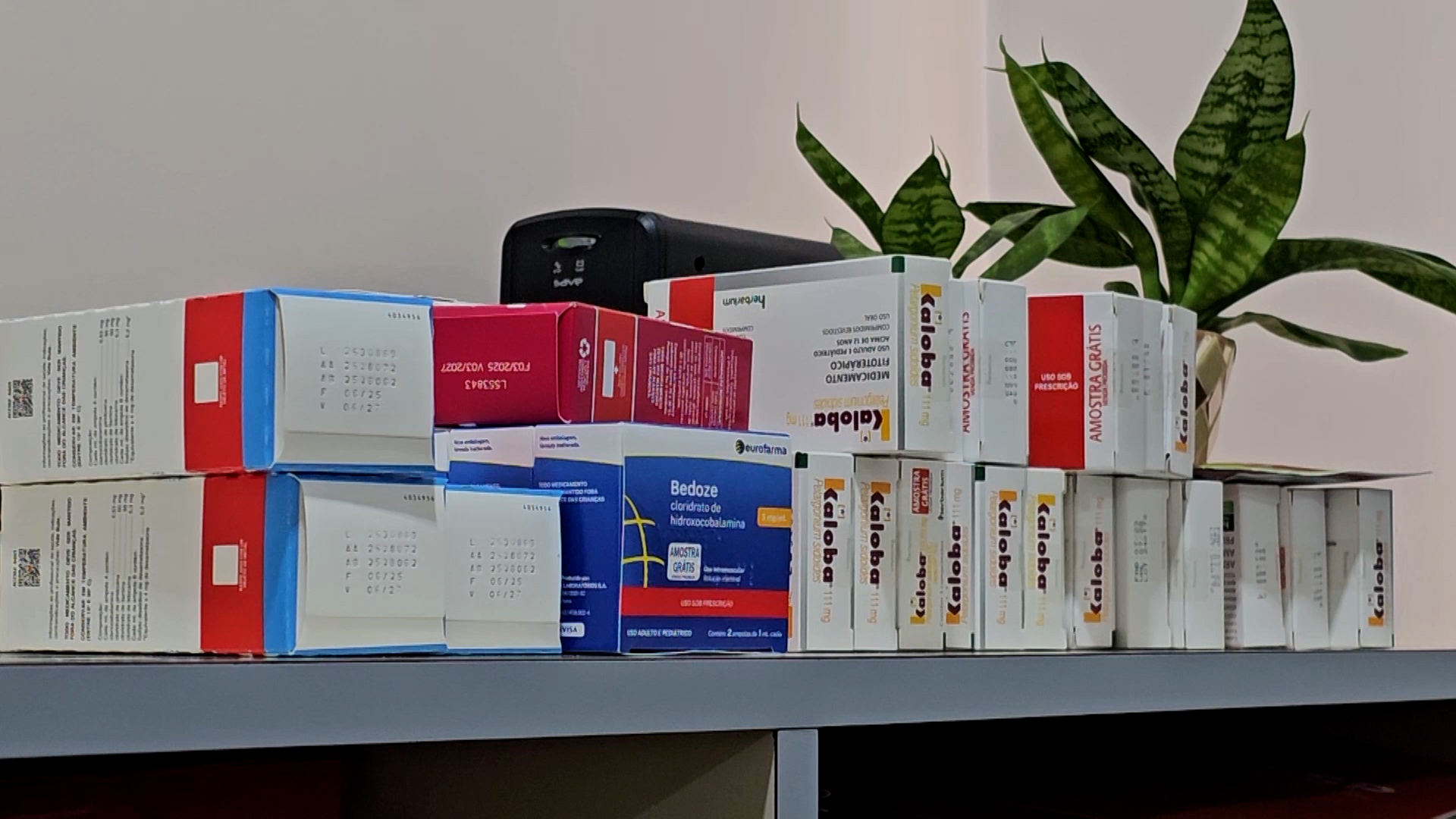 vigilancia-sanitaria-apreende-centenas-de-amostras-gratis-de-medicamentos-em-palotina