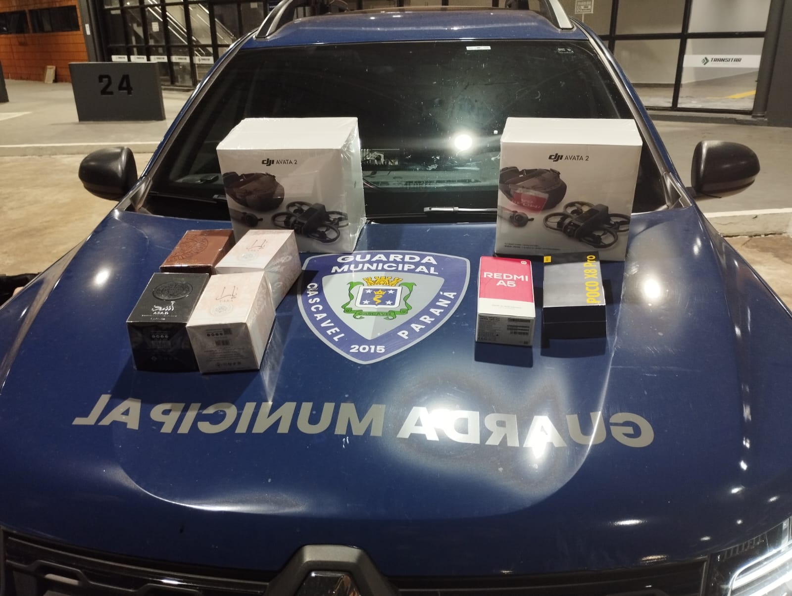 mulher-e-abordada-com-produtos-do-paraguai-na-rodoviaria-de-cascavel