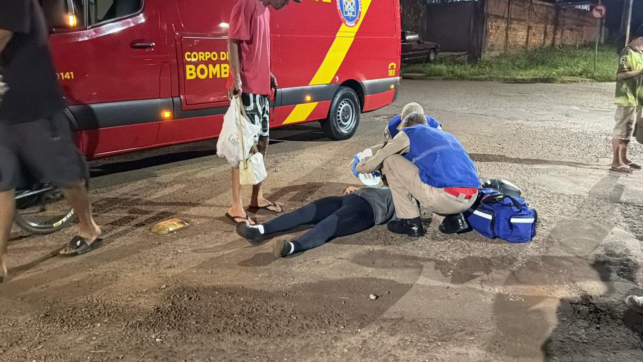 mulher-fica-ferida-apos-queda-de-moto-no-bairro-alto-alegre