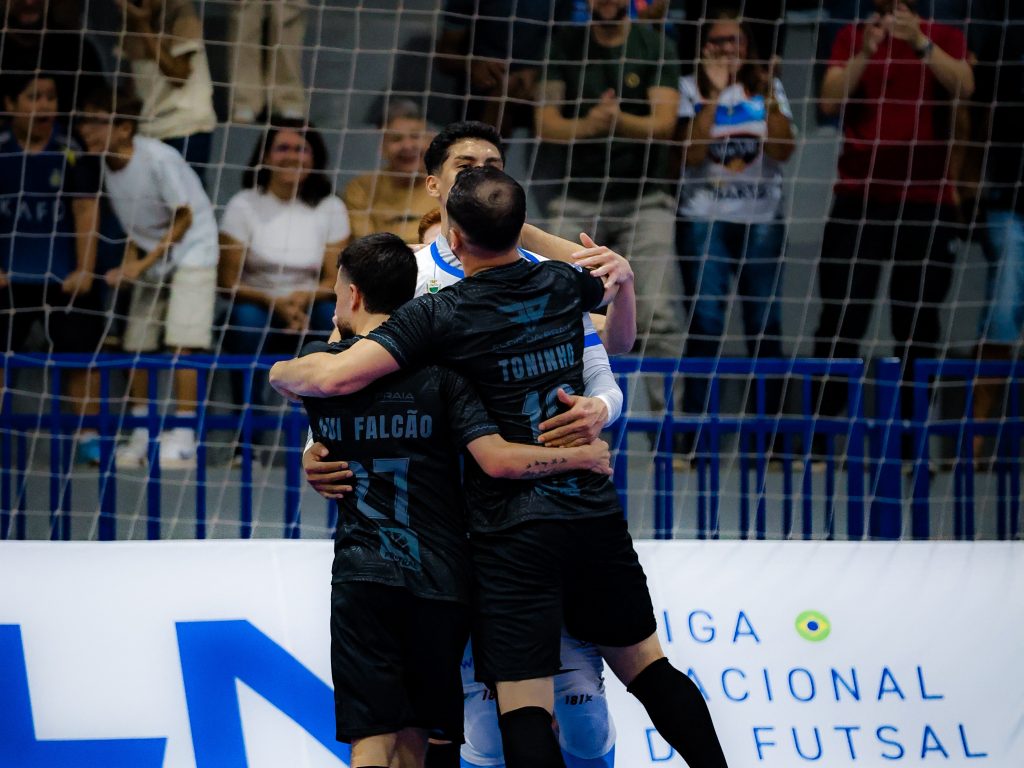 velez-camaqua-vence-america-rn-e-assume-lideranca-da-lnf-silver-cresol