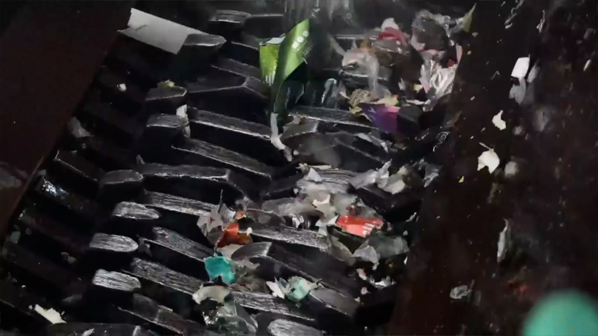 apreensoes-da-receita-federal-vao-alem-das-doacoes-e-incluem-destruicao-de-produtos