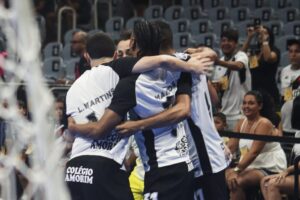 corinthians-goleia-vasco-e-avanca-as-oitavas-da-copa-lnf