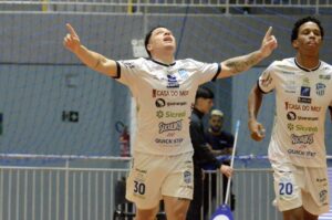 sao-lourenco-vence-santo-andre-e-faz-historia-na-copa-lnf