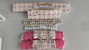 policia-apreende-320-ampolas-de-medicamento-irregular-na-rodoviaria-de-cascavel