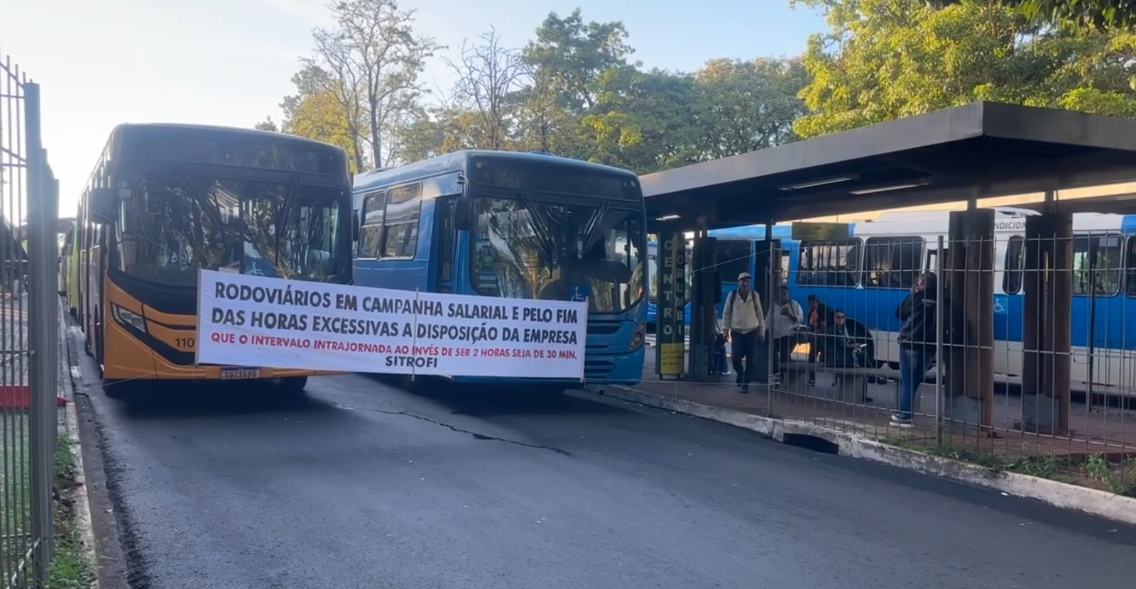 paralisacao-de-onibus-causa-transtornos-no-transporte-coletivo-de-foz-do-iguacu