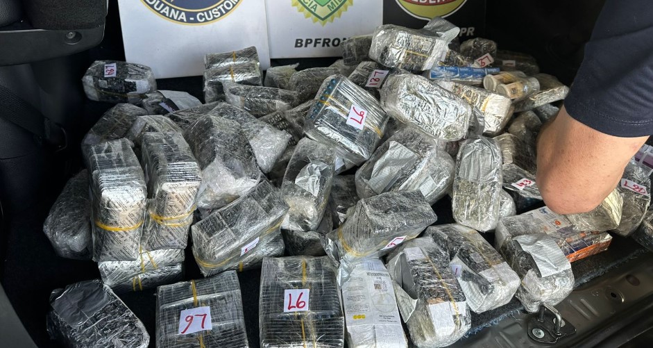 operacao-conjunta-apreende-us$-20-mil-em-anabolizantes-escondidos-em-hilux-na-br-277