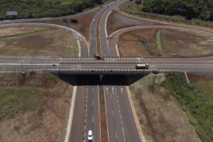 perimetral-leste-passa-a-receber-fluxo-de-cargas-de-exportacao-em-foz-do-iguacu