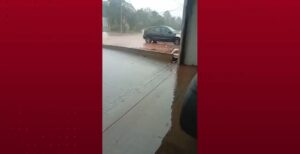 chuva-intensa-provoca-transtornos-no-transito-e-eleva-nivel-de-rios-em-cascavel
