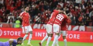 inter-faz-2-a-0-no-fluminense-e-se-distancia-do-z4-do-brasileirao