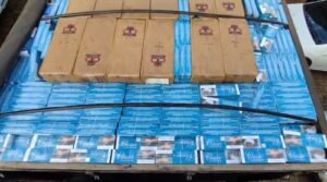 bpfron-apreende-30-mil-pacotes-de-cigarros-contrabandeados-em-bom-jesus-do-sul