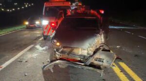 motorista-fica-ferido-em-acidente-apos-tentativa-de-ultrapassagem-na-br-277