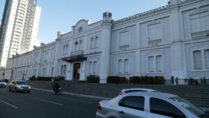 shopping-curitiba-tem-novo-dono:-allos-transfere-participacao-ao-grupo-soifer-por-r$-193,7-milhoes