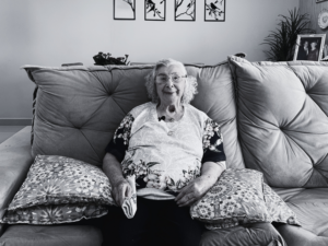 fundadora-da-unipar,-dona-odethe-alves-de-oliveira-morre-aos-97-anos