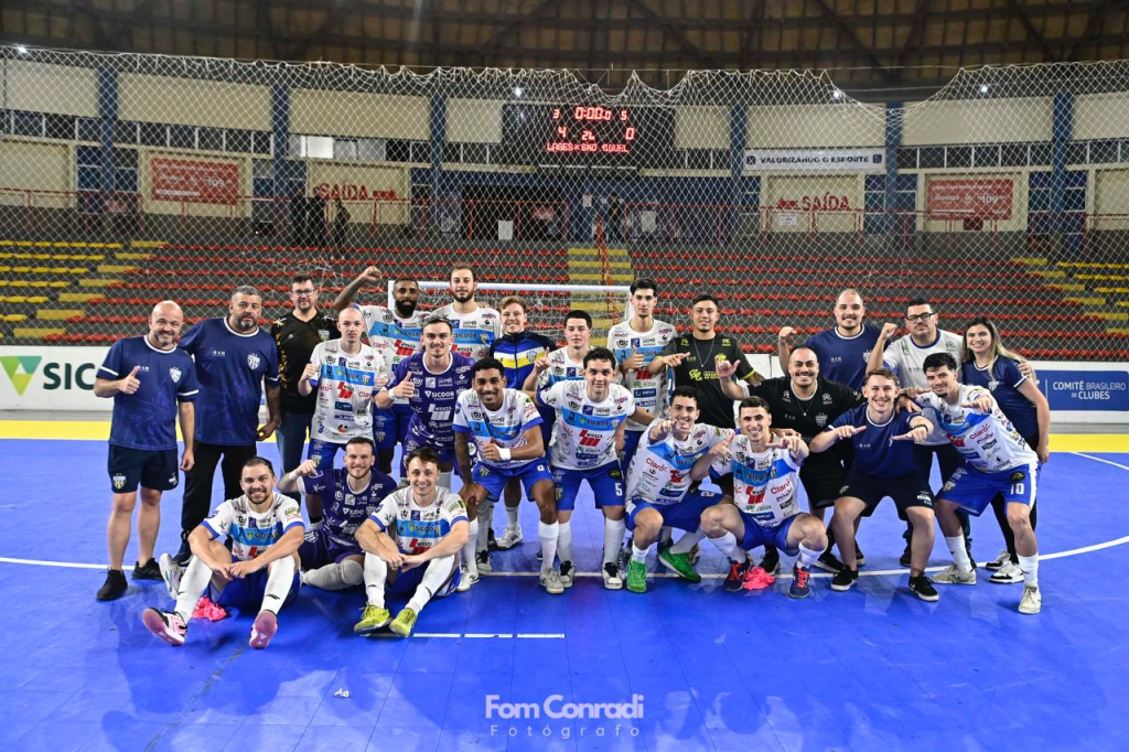 lages-derrota-o-sao-miguel-e-conquista-a-primeira-vitoria-na-lnf-silver