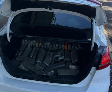 prf-apreende-mais-de-145-kg-de-maconha-na-br-277