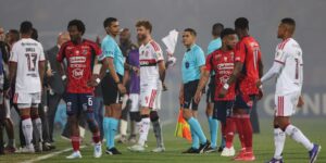 jogo-do-flamengo-na-libertadores-e-cancelado-por-atos-de-vandalismo