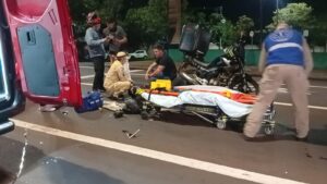 motociclista-fica-ferido-apos-bater-na-traseira-de-carro-na-rua-minais-gerais-em-cascavel