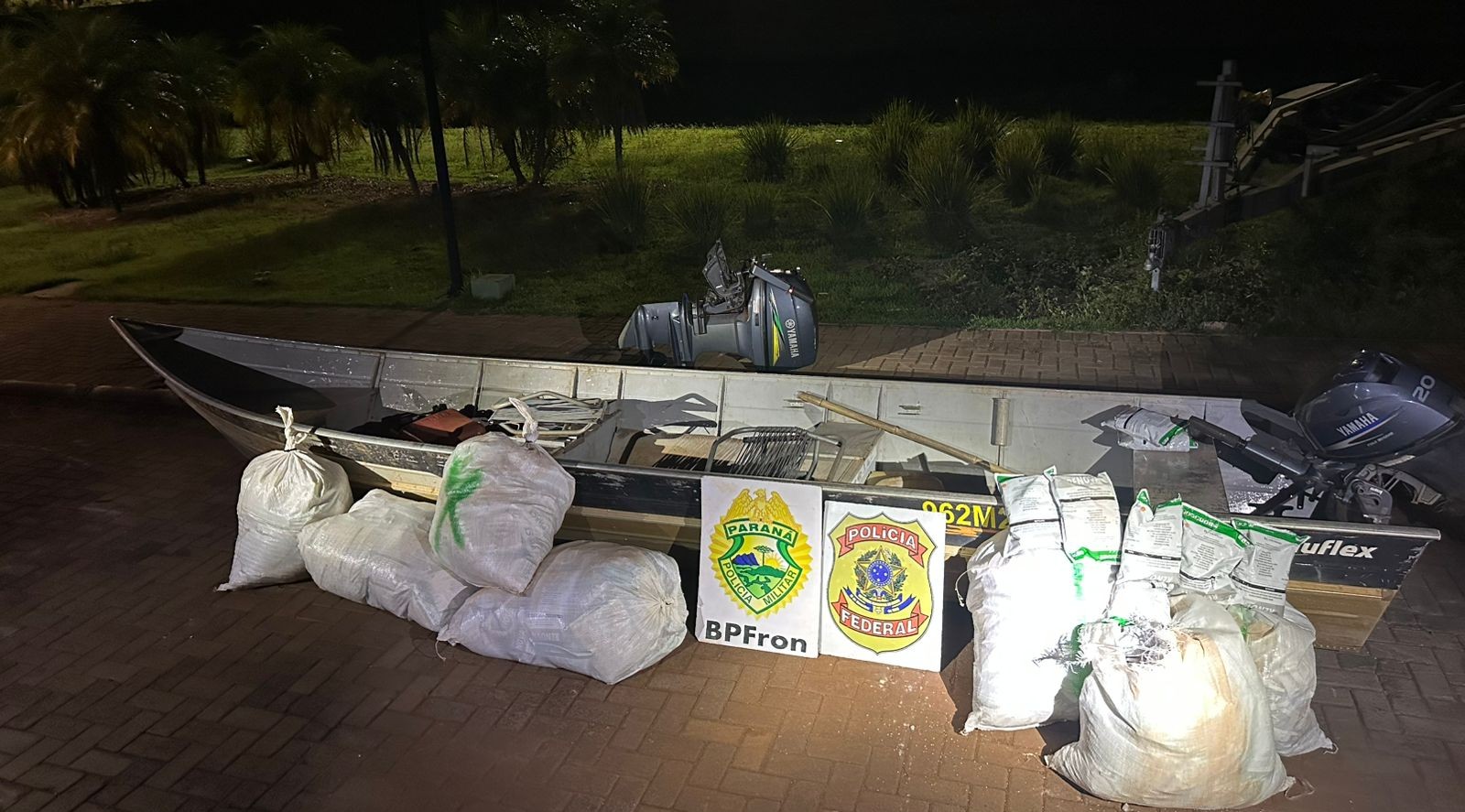pf-e-bpfron-apreendem-200-quilos-de-agrotoxicos-contrabandeados-em-guaira