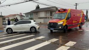 motociclista-fica-ferido-apos-batida-no-bairro-maria-luiza