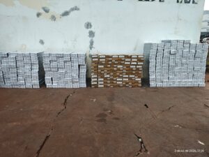 policia-apreende-320-pacotes-de-cigarros-contrabandeados-em-onibus-em-medianeira