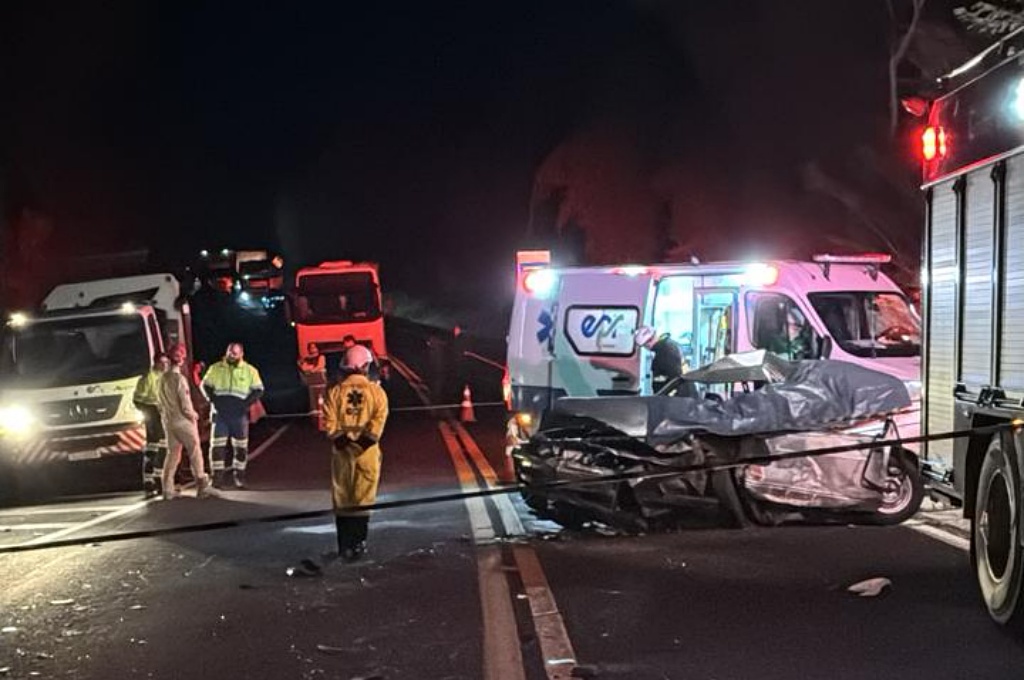 motorista-morre-em-colisao-frontal-entre-carro-e-caminhao-tanque-na-br-277