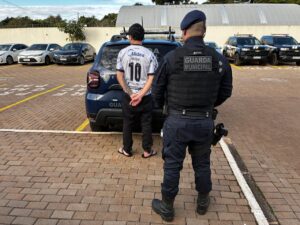 guarda-municipal-prende-homem-procurado-por-trafico-de-drogas-em-cascavel