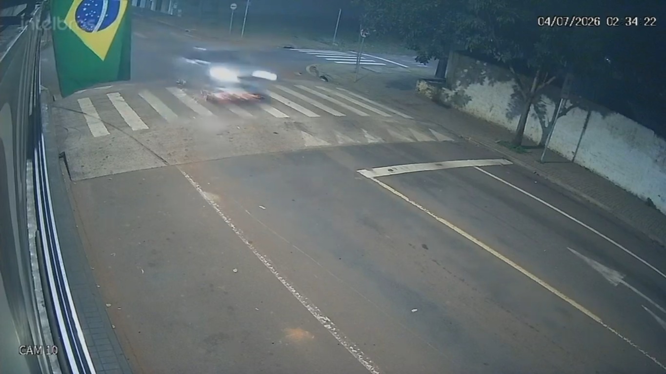 cameras-mostram-onix-em-alta-velocidade-antes-de-capotar-em-cascavel