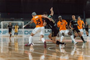 praia-clube-e-acbf-fazem-jogo-de-oito-gols-e-empatam-em-4-a-4-em-uberlandia-pela-lnf-cresol