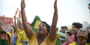 pm-reforca-a-seguranca-em-pontos-de-concentracao-de-torcedores-no-rio