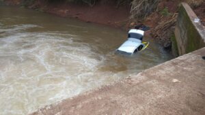 corpo-de-crianca-desaparecida-apos-carro-cair-de-ponte-e-encontrado-em-rio-bonito-do-iguacu