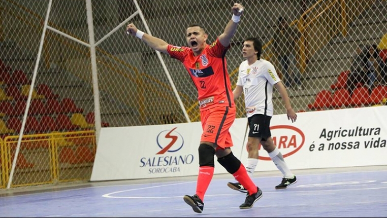 matheus-santos-e-o-novo-goleiro-do-sao-jose
