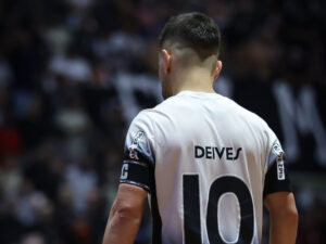 deives-convoca-a-fiel-para-duelo-decisivo-do-corinthians-contra-o-minas-na-lnf