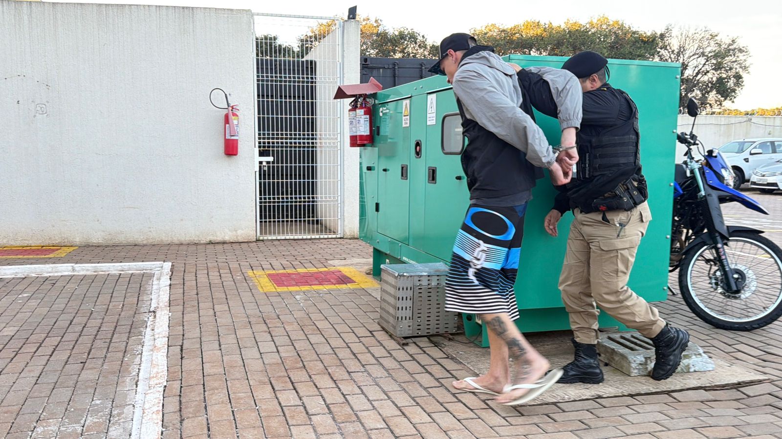 jovem-e-preso-por-trafico-de-drogas-no-jardim-quebec-em-cascavel