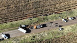 homem-morre-em-acidente-entre-caminhao-e-dois-carros-na-pr-239,-em-nova-aurora