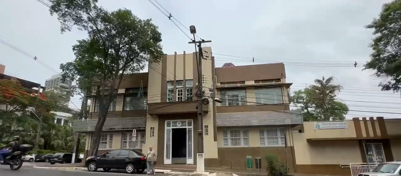 prefeitura-de-foz-do-iguacu-alerta-para-golpe-com-e-mails-falsos-sobre-alvara-de-funcionamento