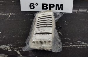 passageiro-e-preso-com-mais-de-2-kg-de-haxixe-durante-abordagem-na-br-277,-em-cascavel