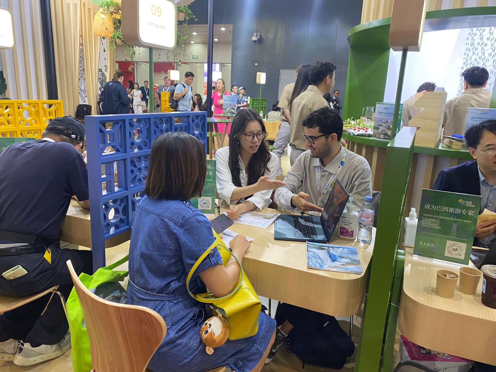 foz-ganha-vitrine-permanente-em-xangai-para-atrair-chineses