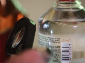 parana-registra-primeiras-intoxicacoes-por-metanol-e-dois-homens-sao-internados-em-curitiba