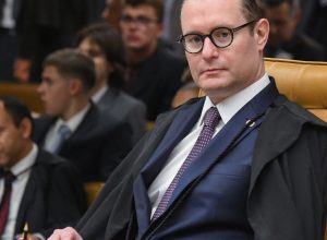 zanin-vota-para-manter-moro-reu-por-calunia-contra-gilmar-mendes