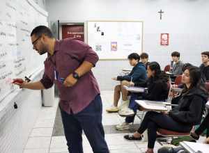 numero-de-professores-temporarios-no-brasil-e-maior-que-na-ocde