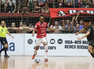 no-tempo-tecnico,-william-bolt-desenha-jogada-da-virada-do-atlantico-sobre-o-magnus;-veja-o-video