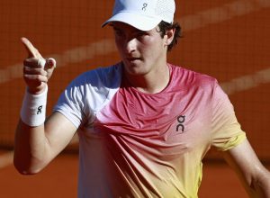 joao-fonseca-confirma-participacao-no-rio-open-de-2026